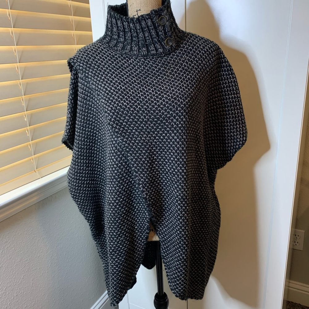 Simply Noelle Oversized Sweater Poncho
